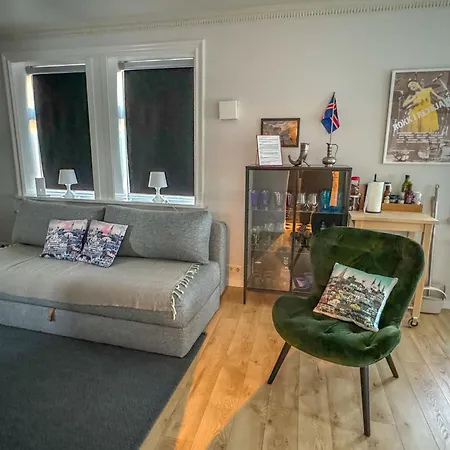 Apartment Enjoy Yellow Door Reykjavík